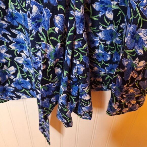 Sarin Girls Size M Short Romper Blue Floral Tie Waist Button Up Rayon Pockets - Picture 11 of 14